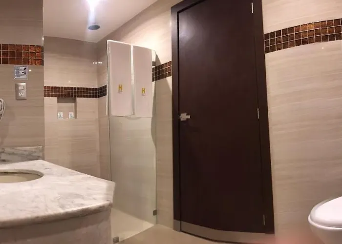Casa Blanca Internacional 2*